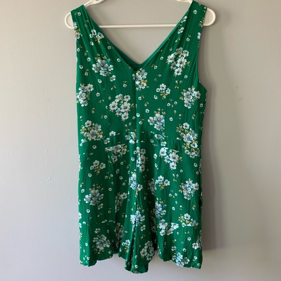 LOFT Floral V-Neck Romper in Kelly Green - Picture 3 of 6